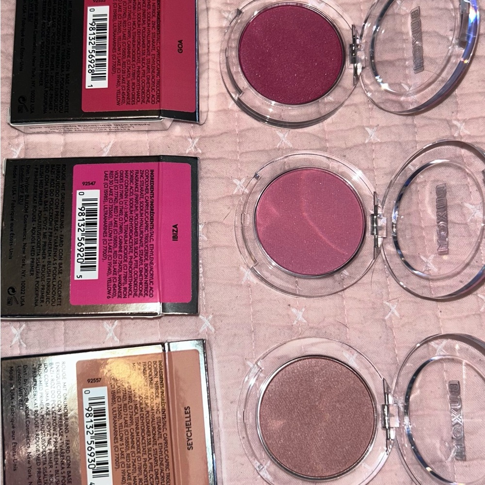 Buxom Wanderlust Primer-Infused Blush Trio